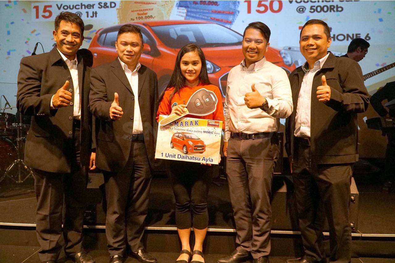 Astra Otoparts Serahkan...
