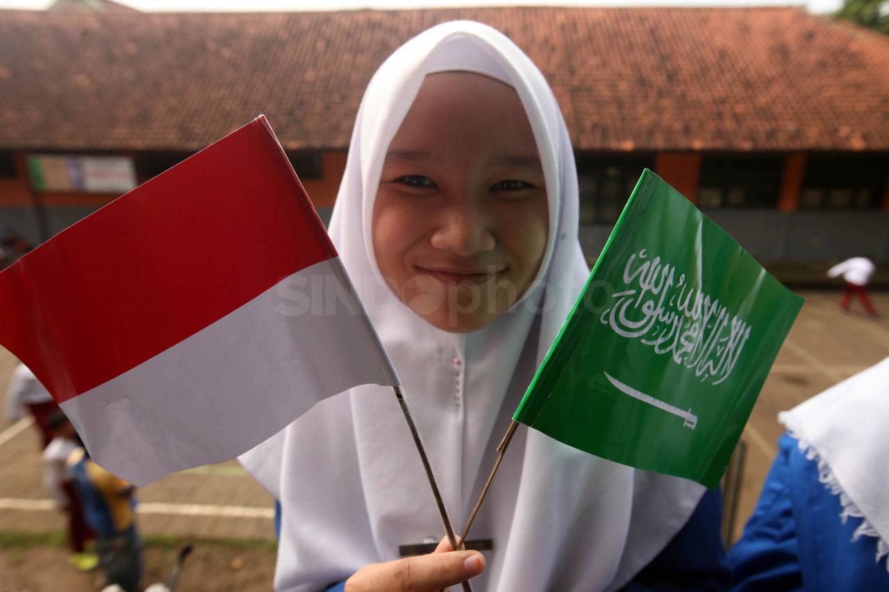 Ribuan Siswa Sambut...