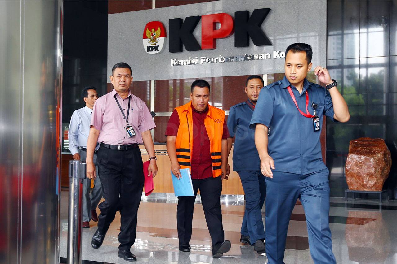 Korupsi Alkes di Universitas...