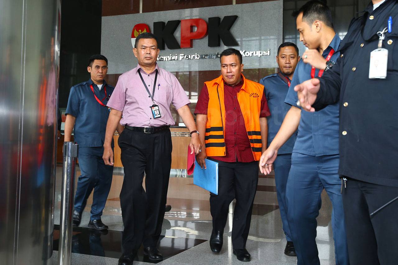 Korupsi Alkes di Universitas...