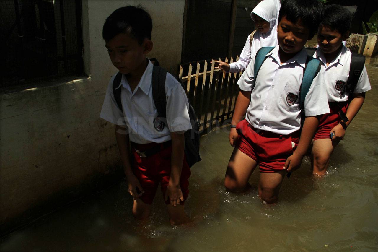 Bangunan Sekolah Masih...