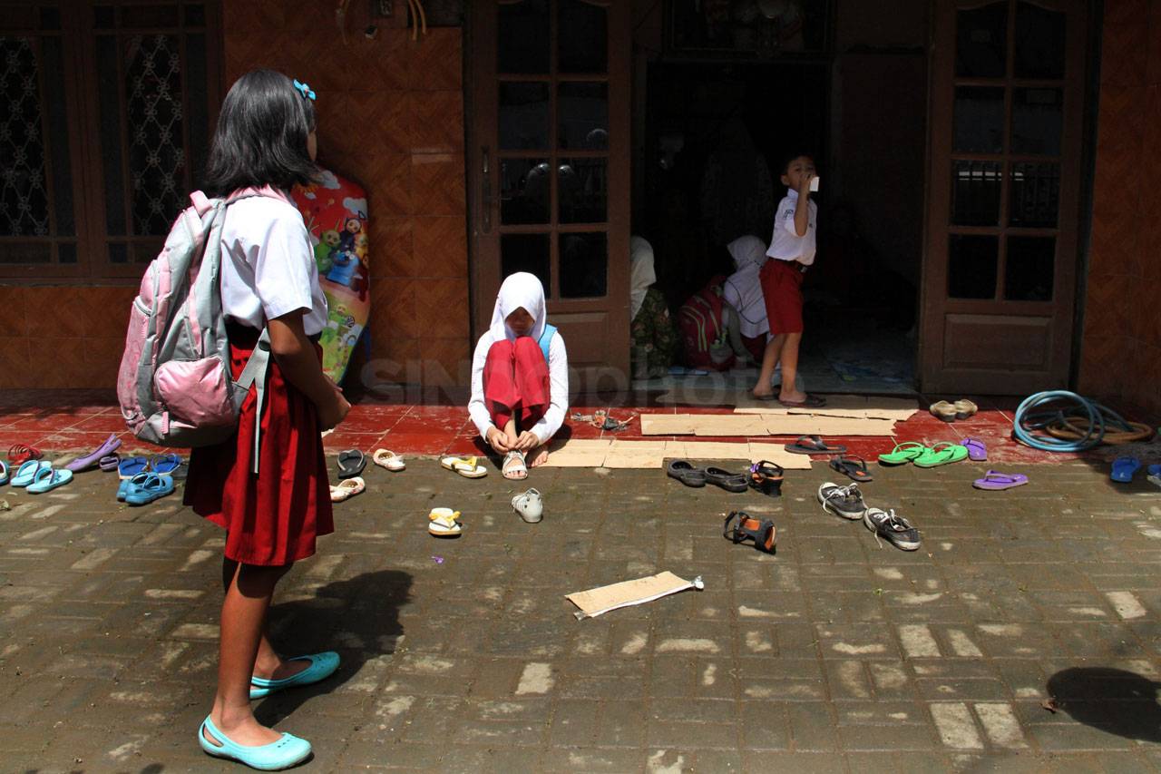 Bangunan Sekolah Masih...