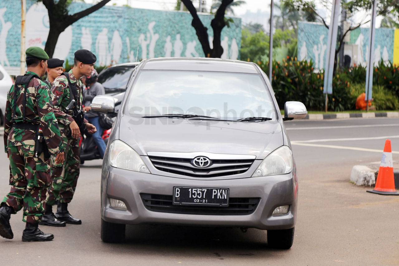 TNI Bantu Pengamanan...