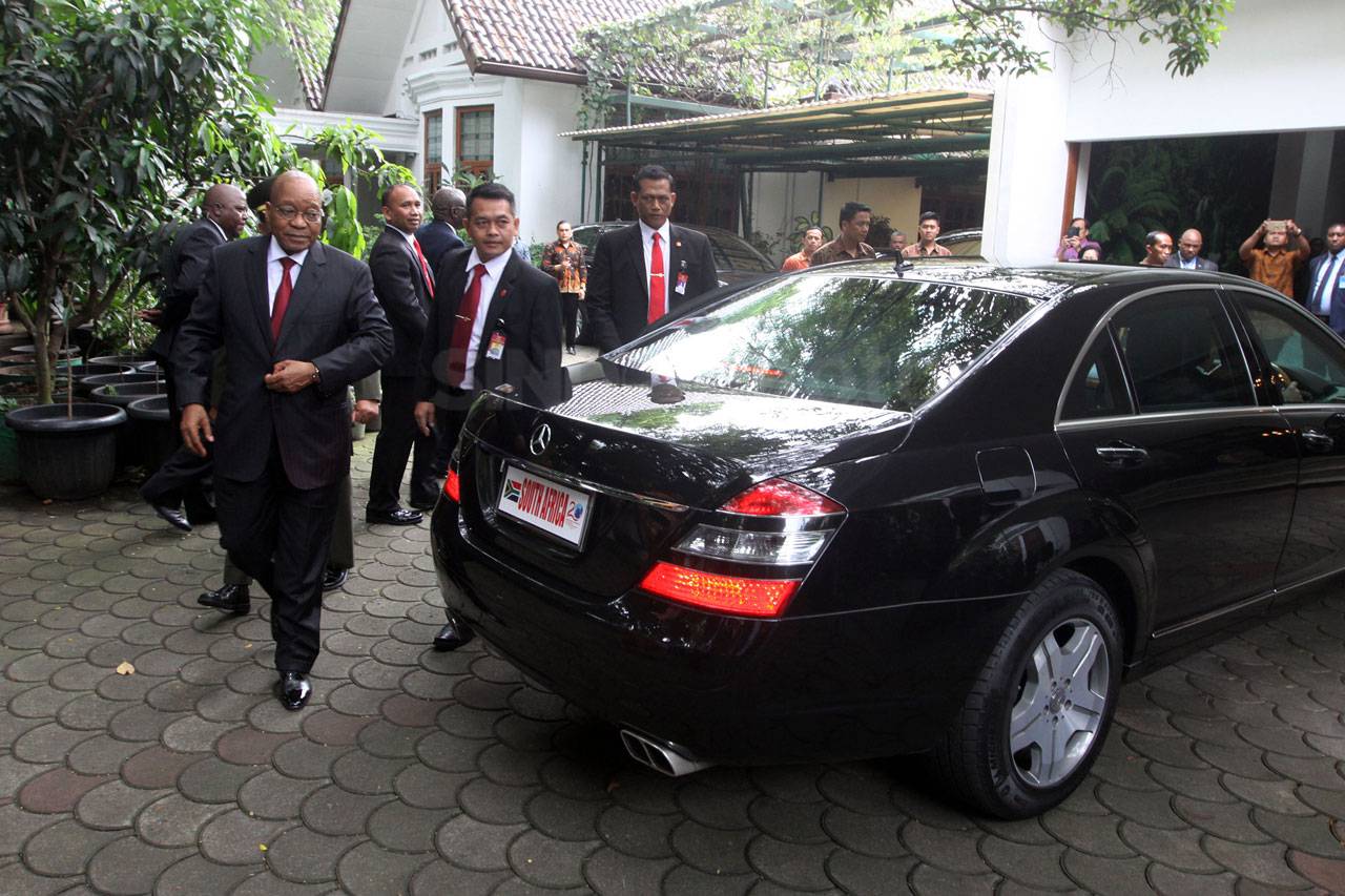 Megawati Terima Kunjungan...