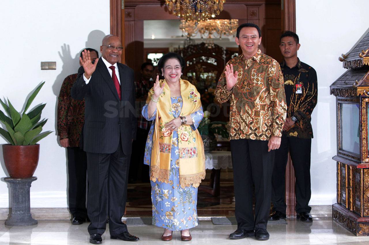 Megawati Terima Kunjungan...
