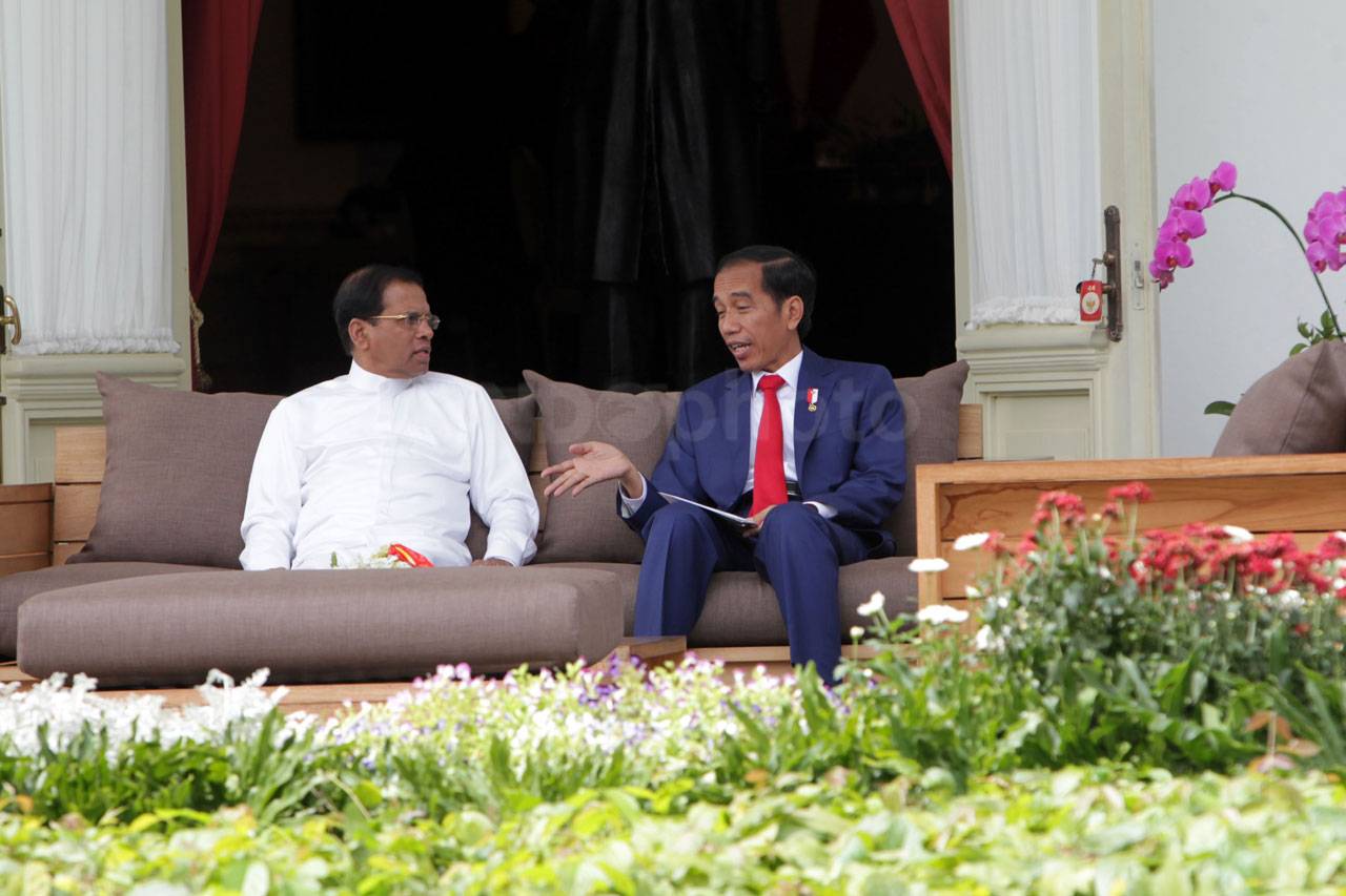 Presiden Jokowi Terima...