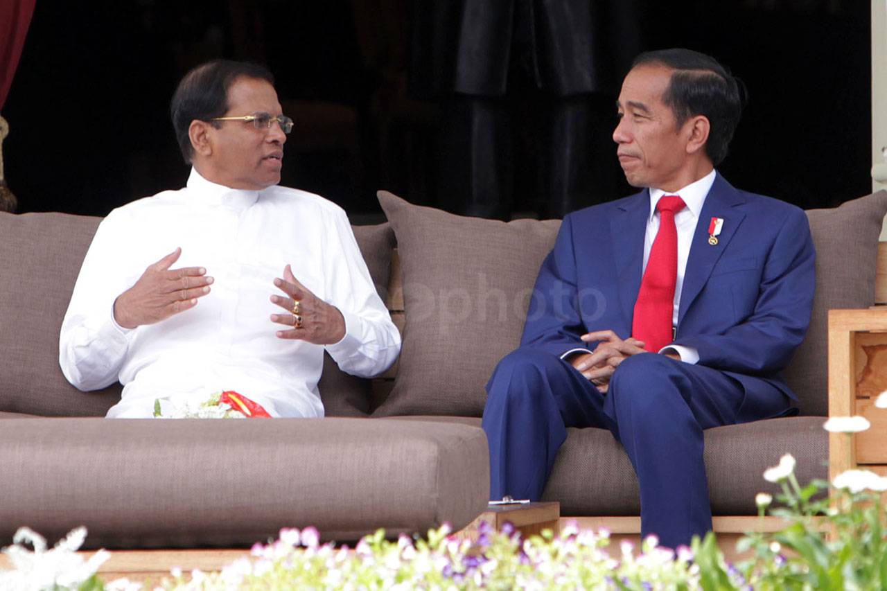 Presiden Jokowi Terima...