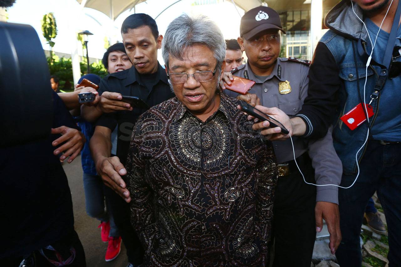 KPK Periksa Plt Sekjen...