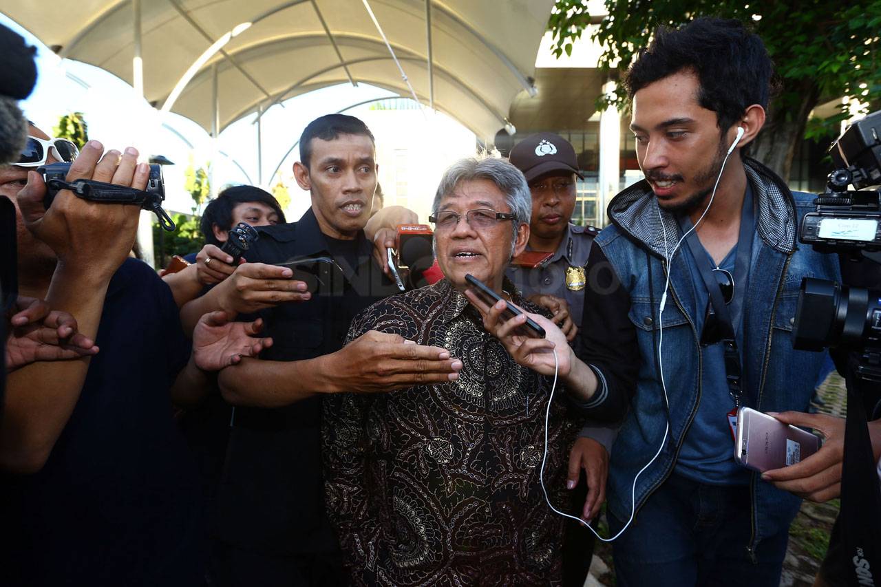 KPK Periksa Plt Sekjen...