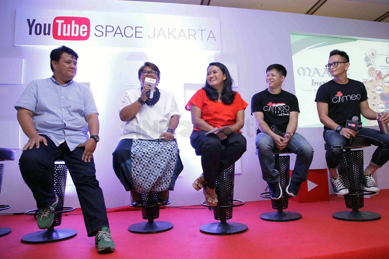 Dukung Komunitas Kreatif,...