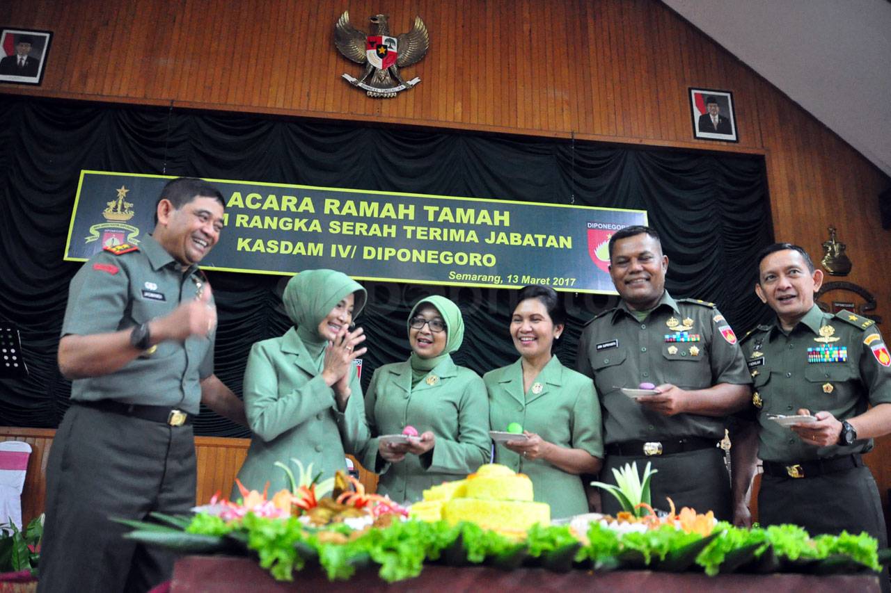 Brigjen TNI Muhamad...