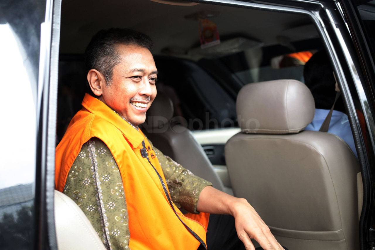 Suap Penghapusan Pajak,...