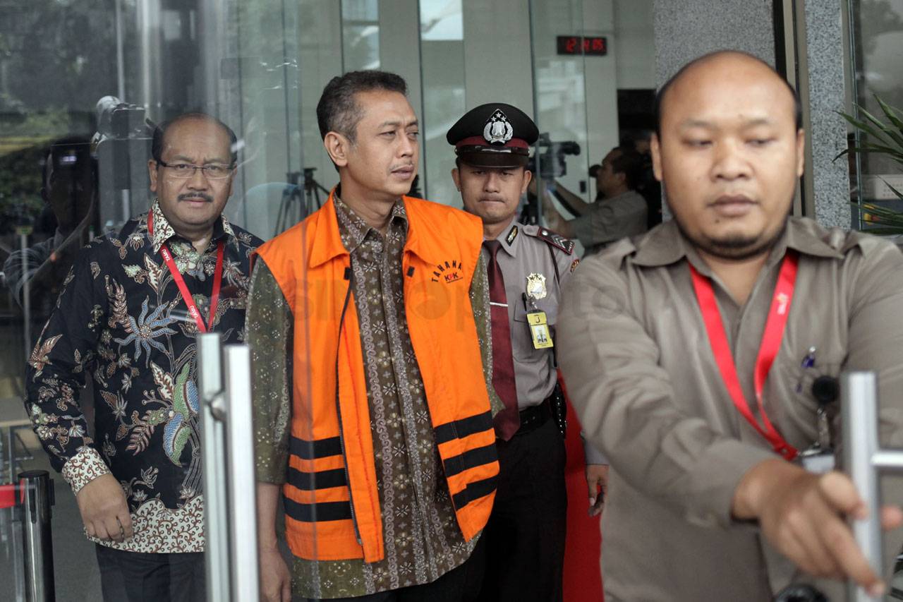 Suap Penghapusan Pajak,...