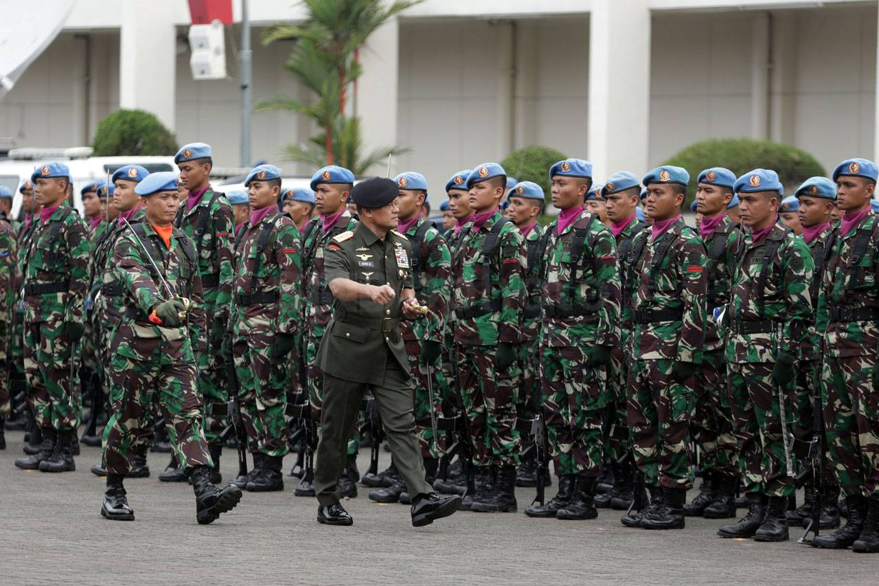 Brigjen TNI (Mar) Suhartono...