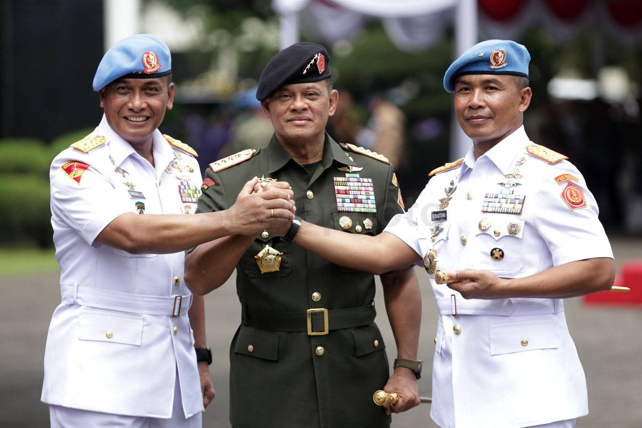 Brigjen TNI (Mar) Suhartono...