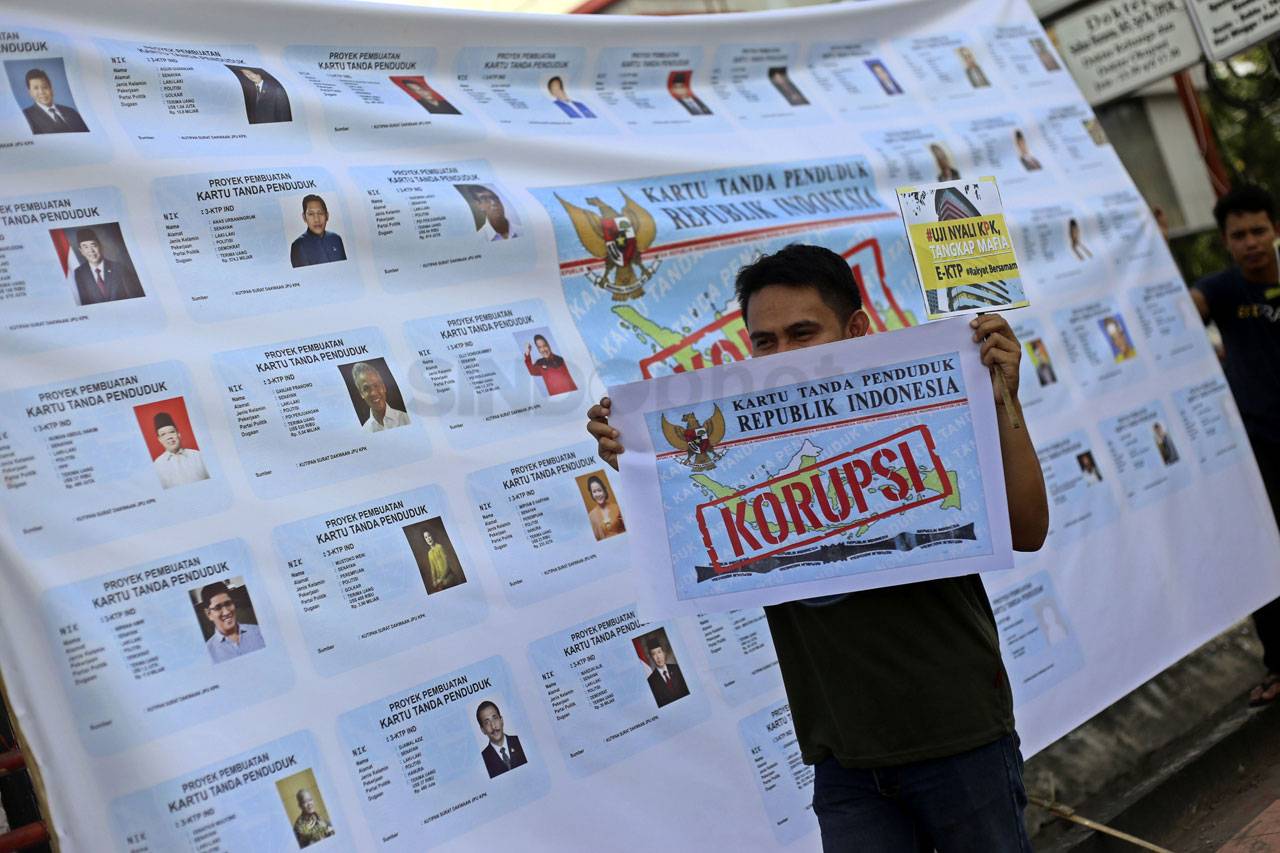 Aktivis Anti Korupsi...