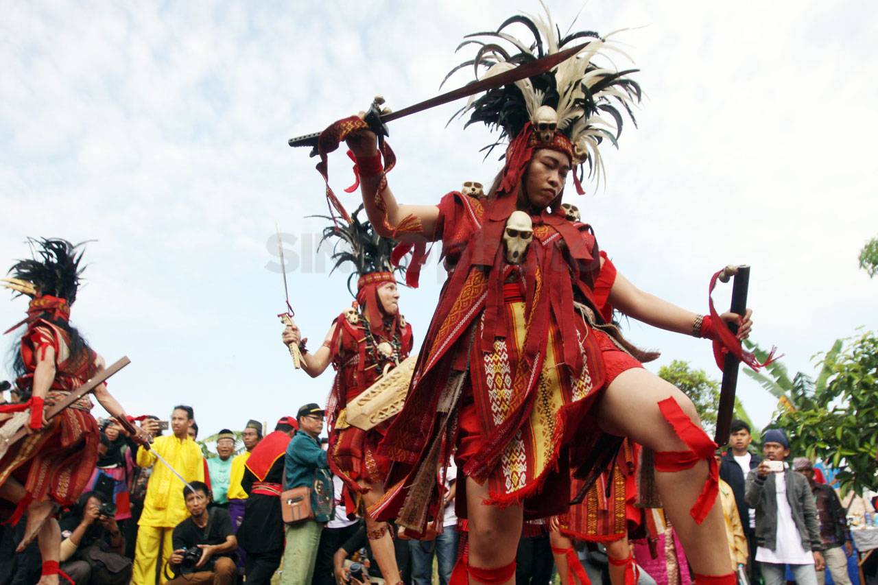 Kemeriahan Karnaval...