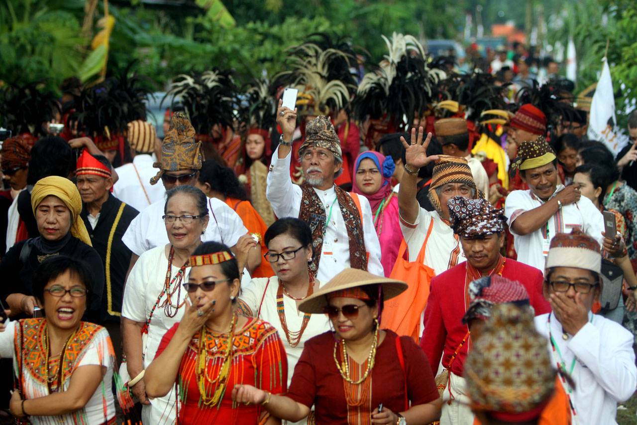 Kemeriahan Karnaval...