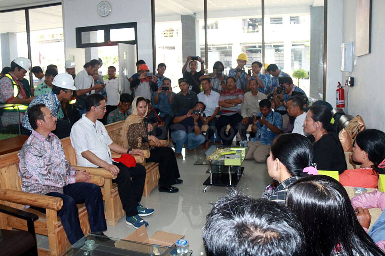 Menteri BUMN Tinjau...