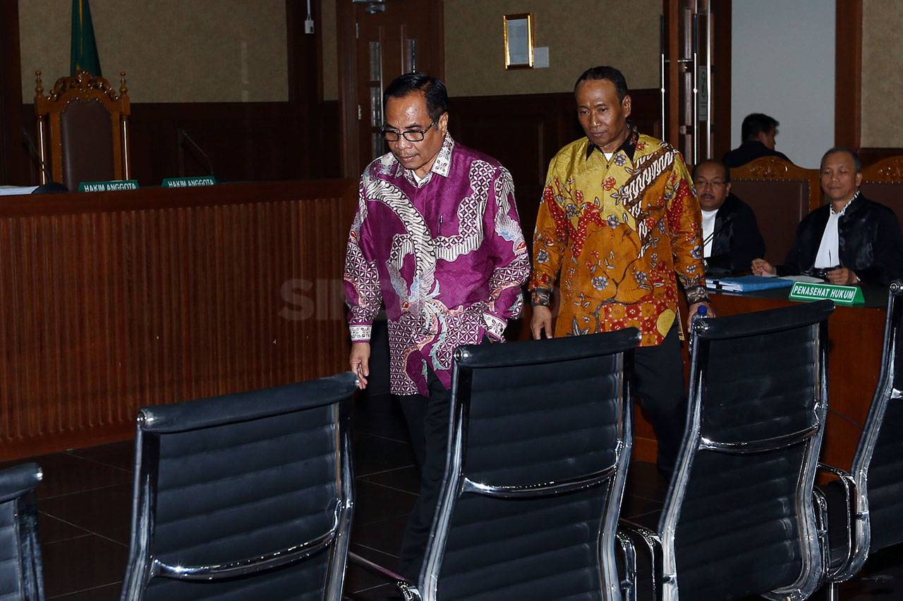 Anggota DPR Teguh Juwarno...