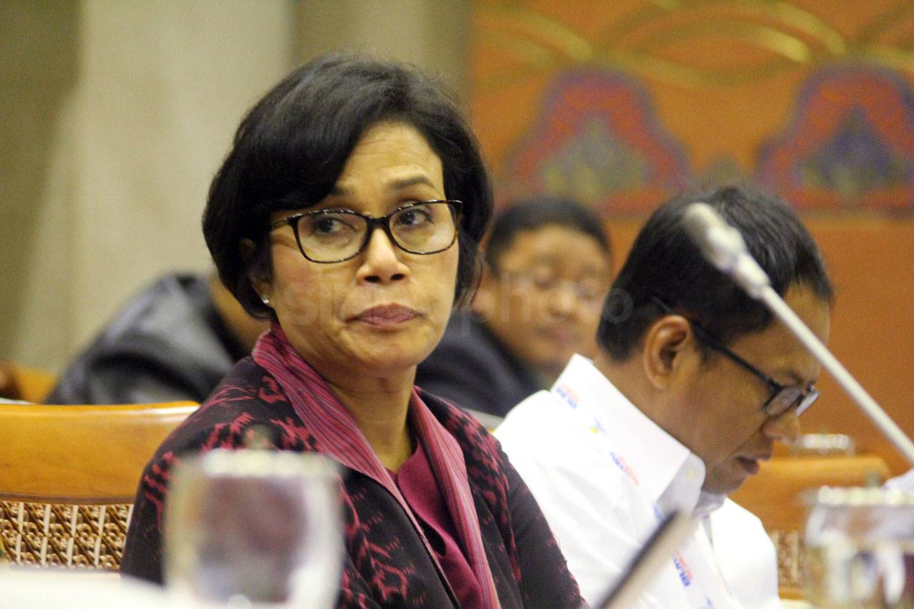 Menkeu Sri Mulyani Raker...