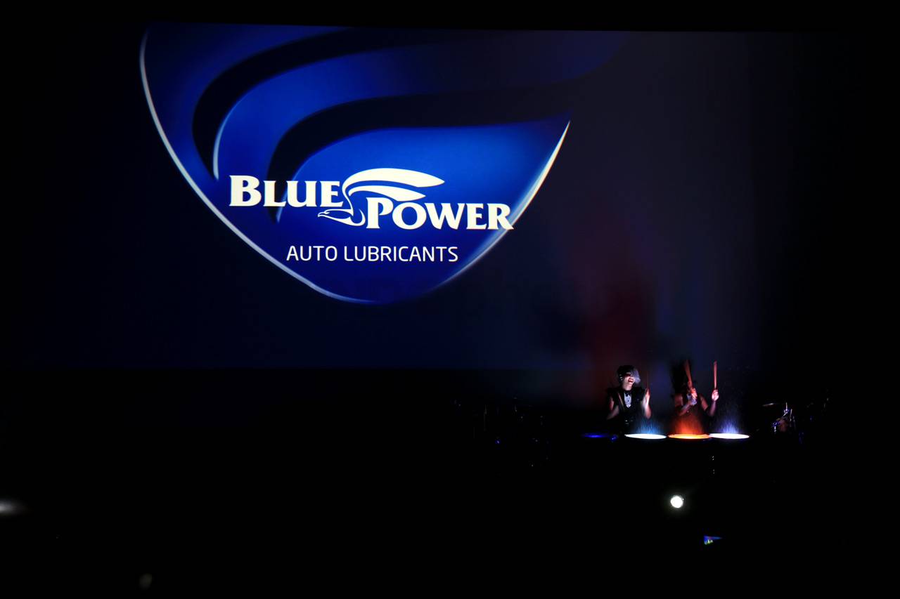 Blue Bird Luncurkan...
