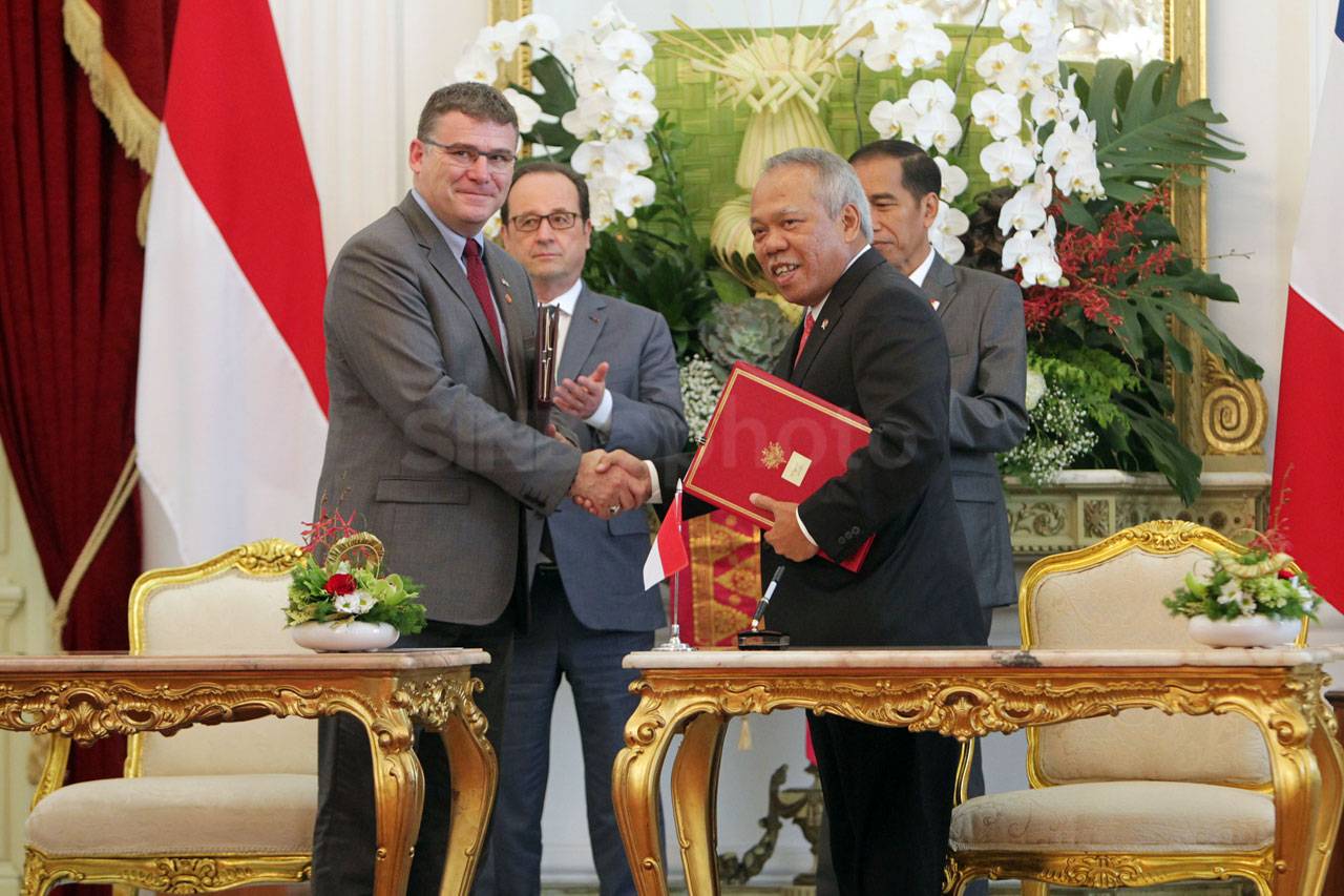 Presiden Jokowi Terima...