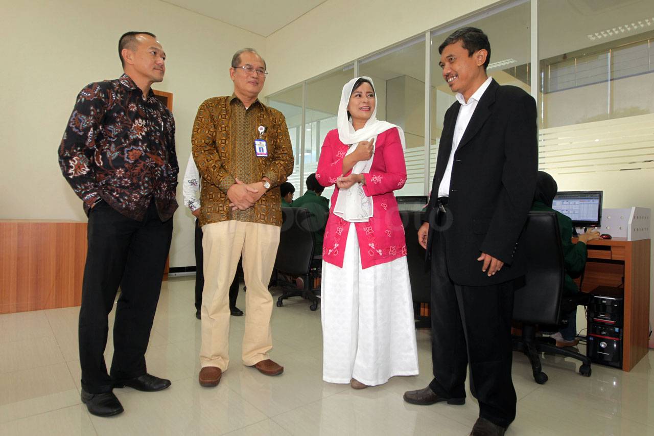 MNC Securities Buka...