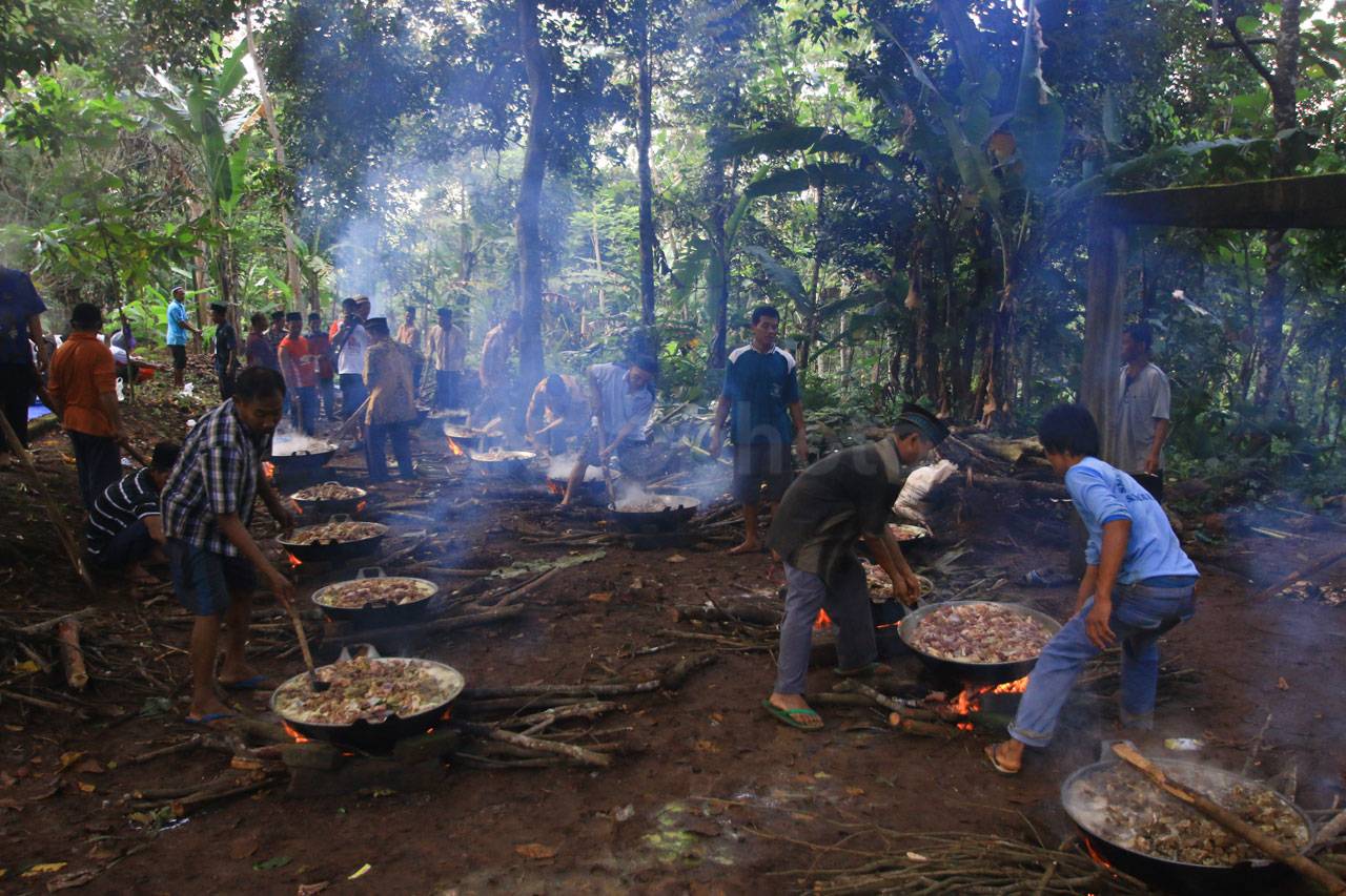 Warga Gunungpati Gelar...