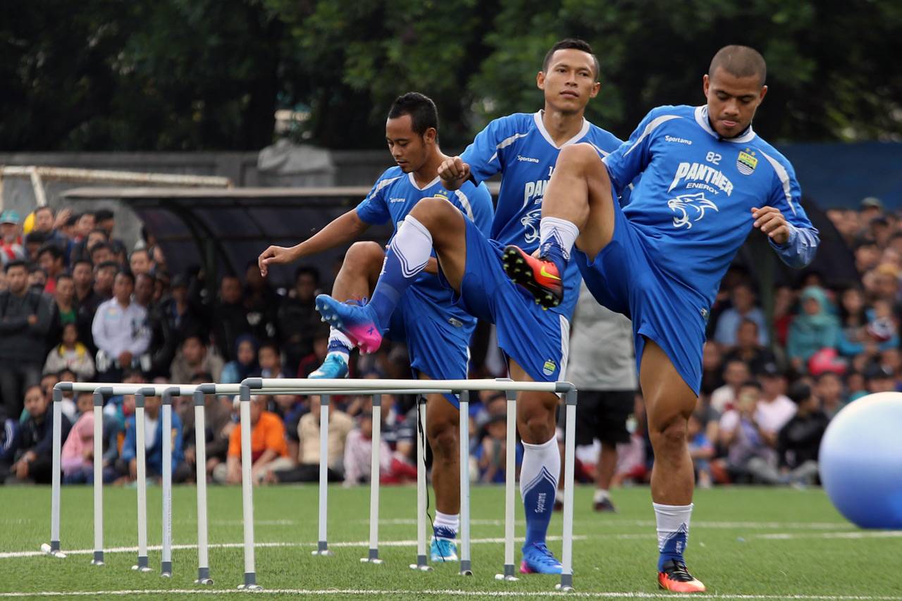 Carlton Cole dan Michael...
