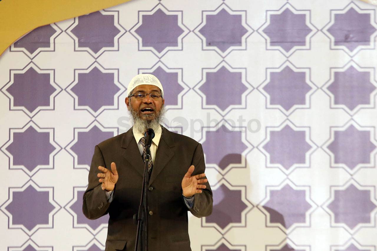Ribuan Umat Muslim Ikuti...
