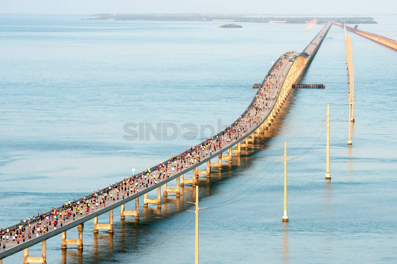 Lomba Lari Melintasi...