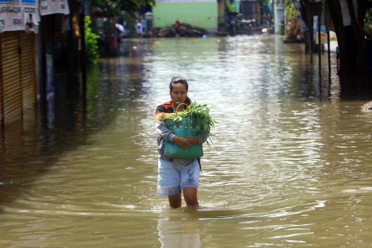 Hujan Lebat Landa Semarang,...