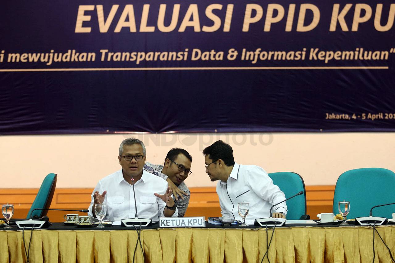 KPU Gelar Rapat Evaluasi...