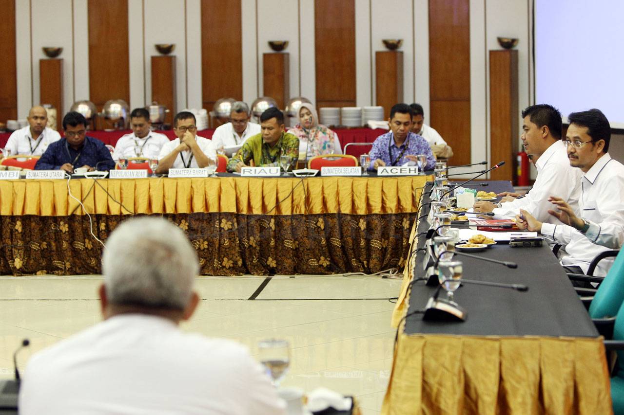 KPU Gelar Rapat Evaluasi...