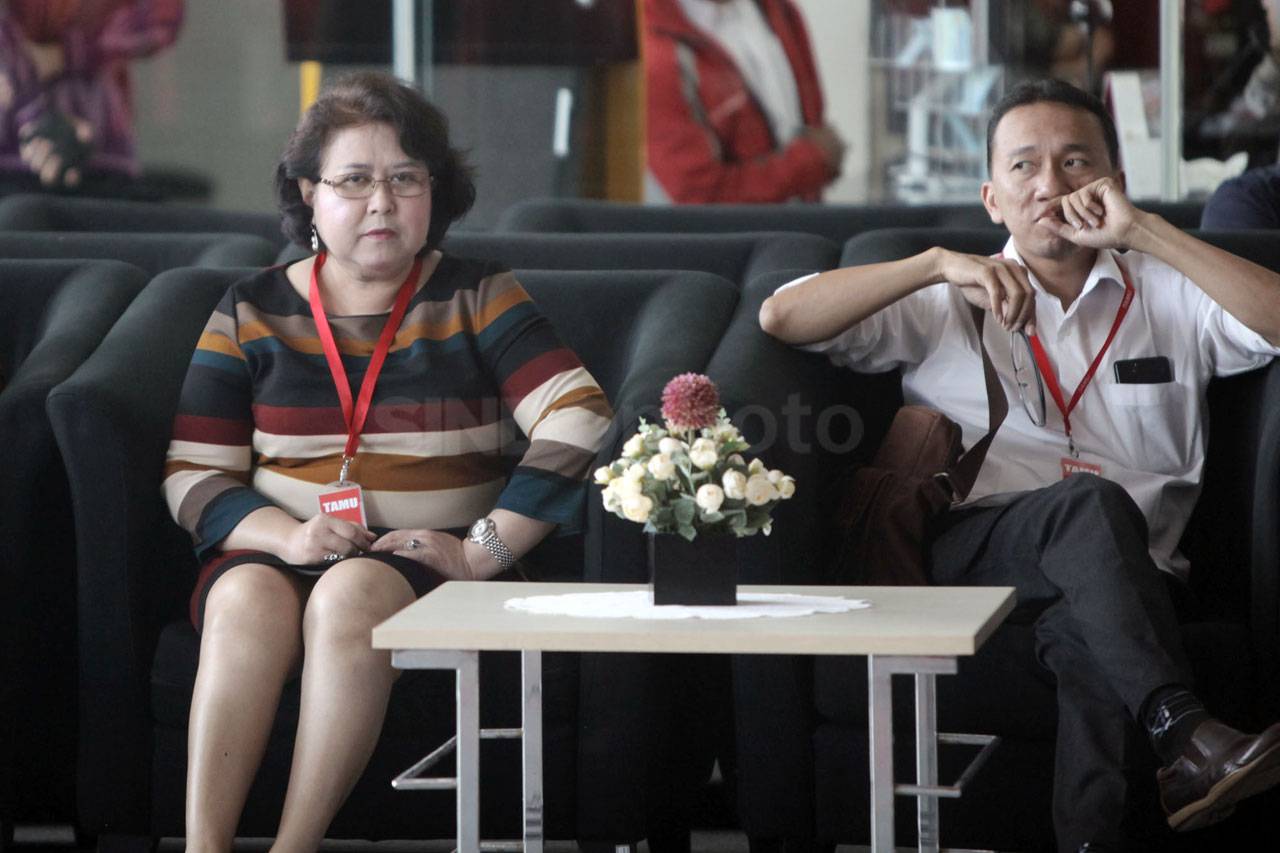 Lengkapi Berkas Andi...