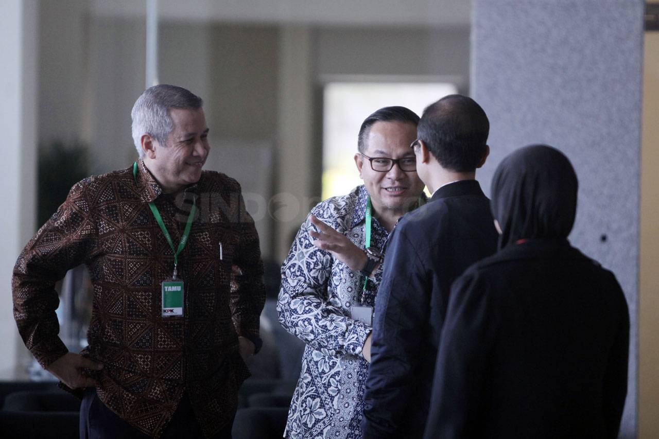 Dirut Bank Mandiri Datangi...