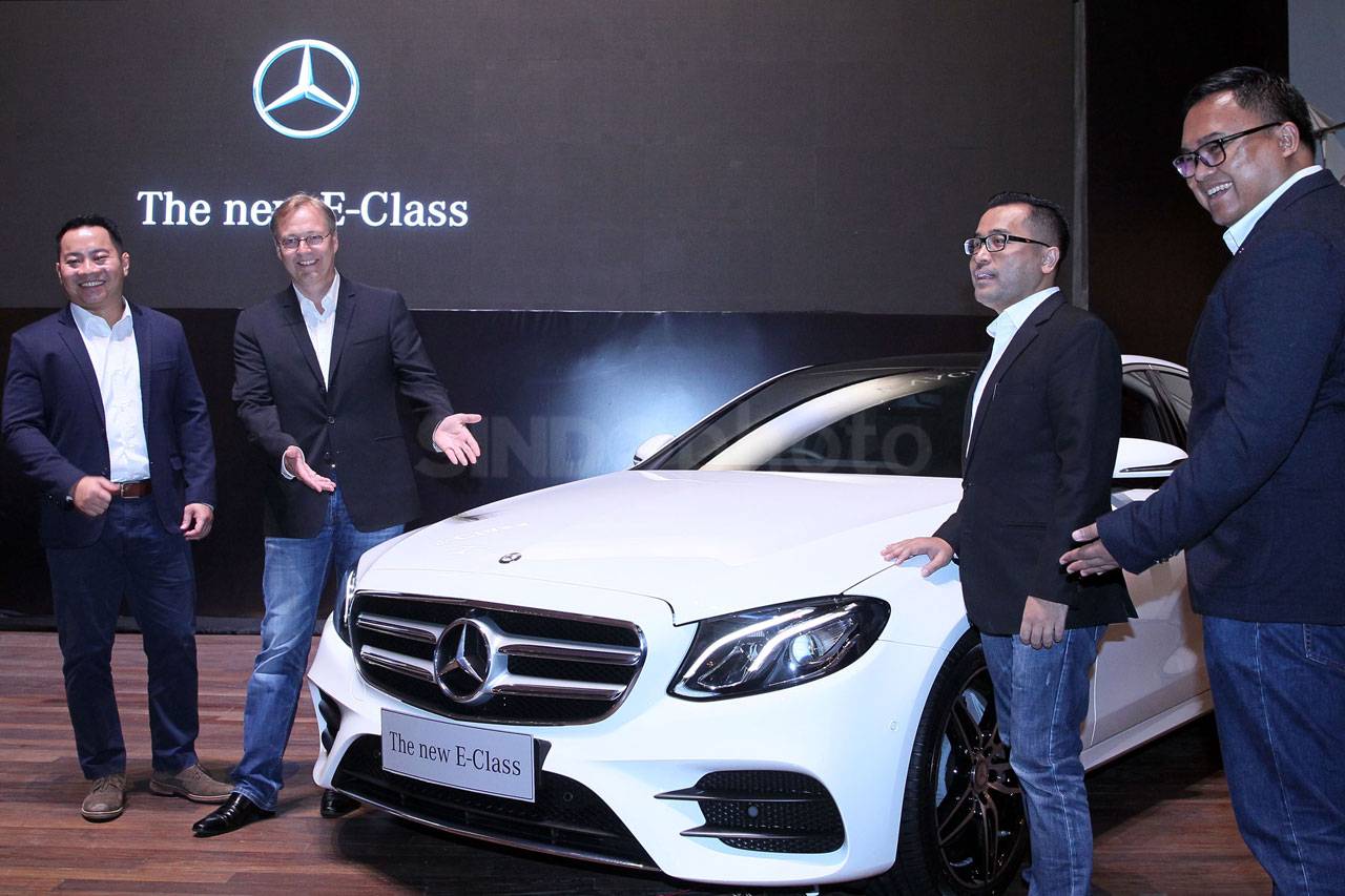 Mercedes Benz The New...