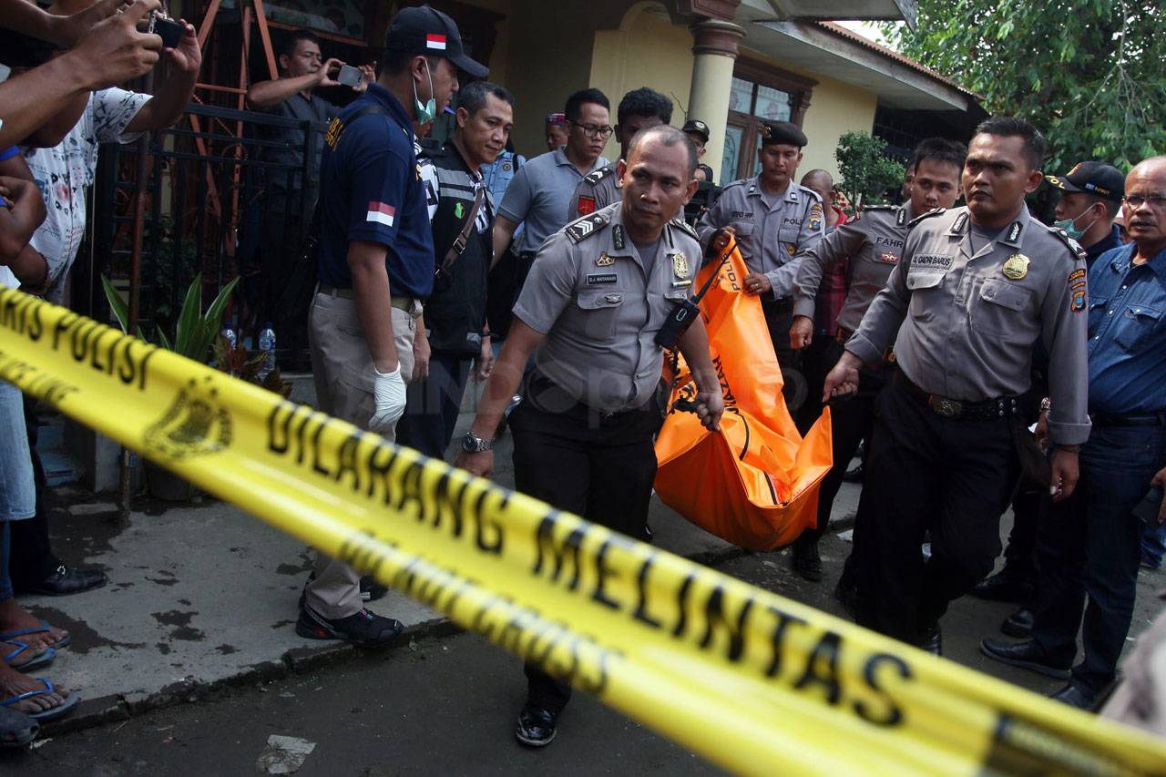 Satu Keluarga di Medan...
