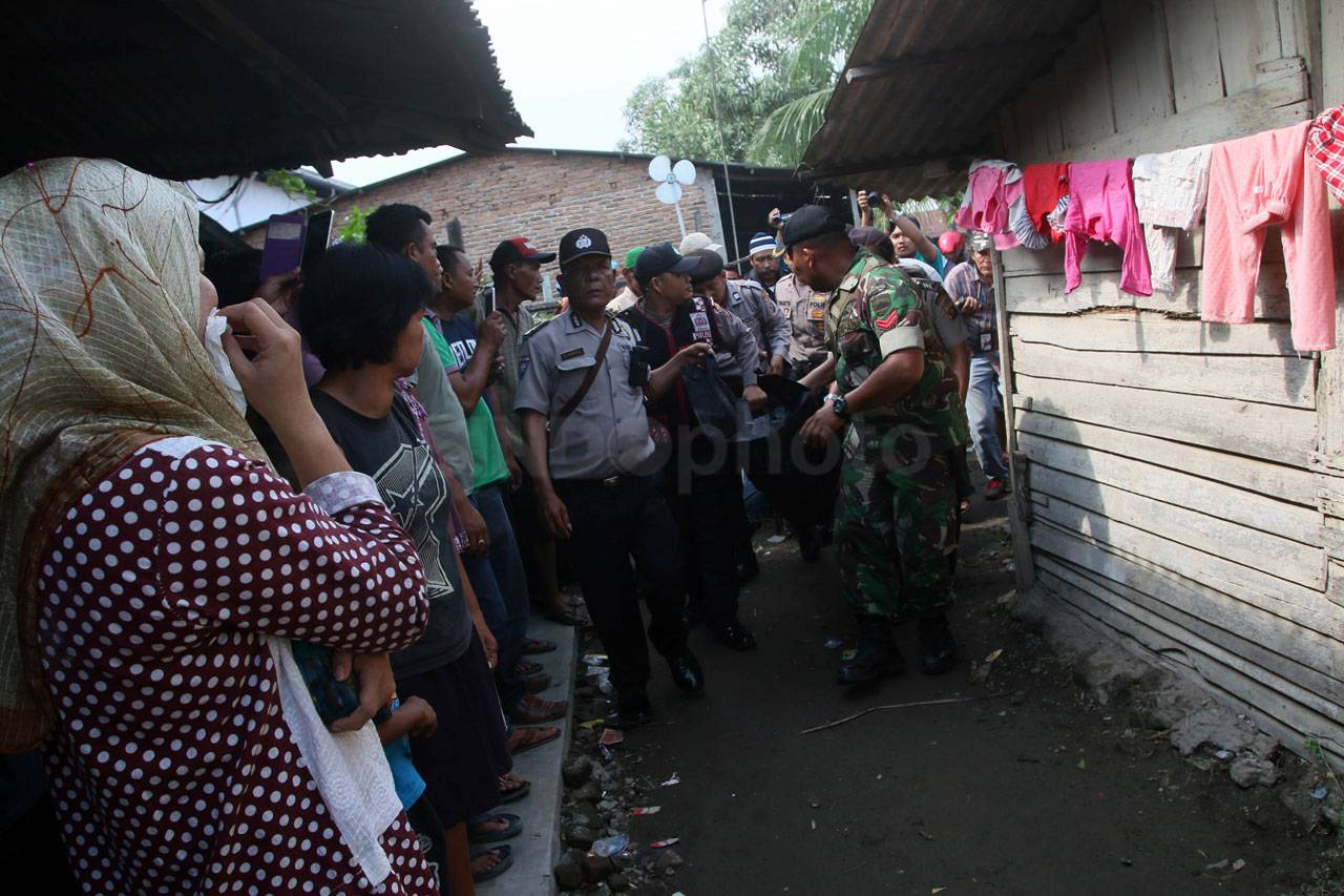 Satu Keluarga di Medan...