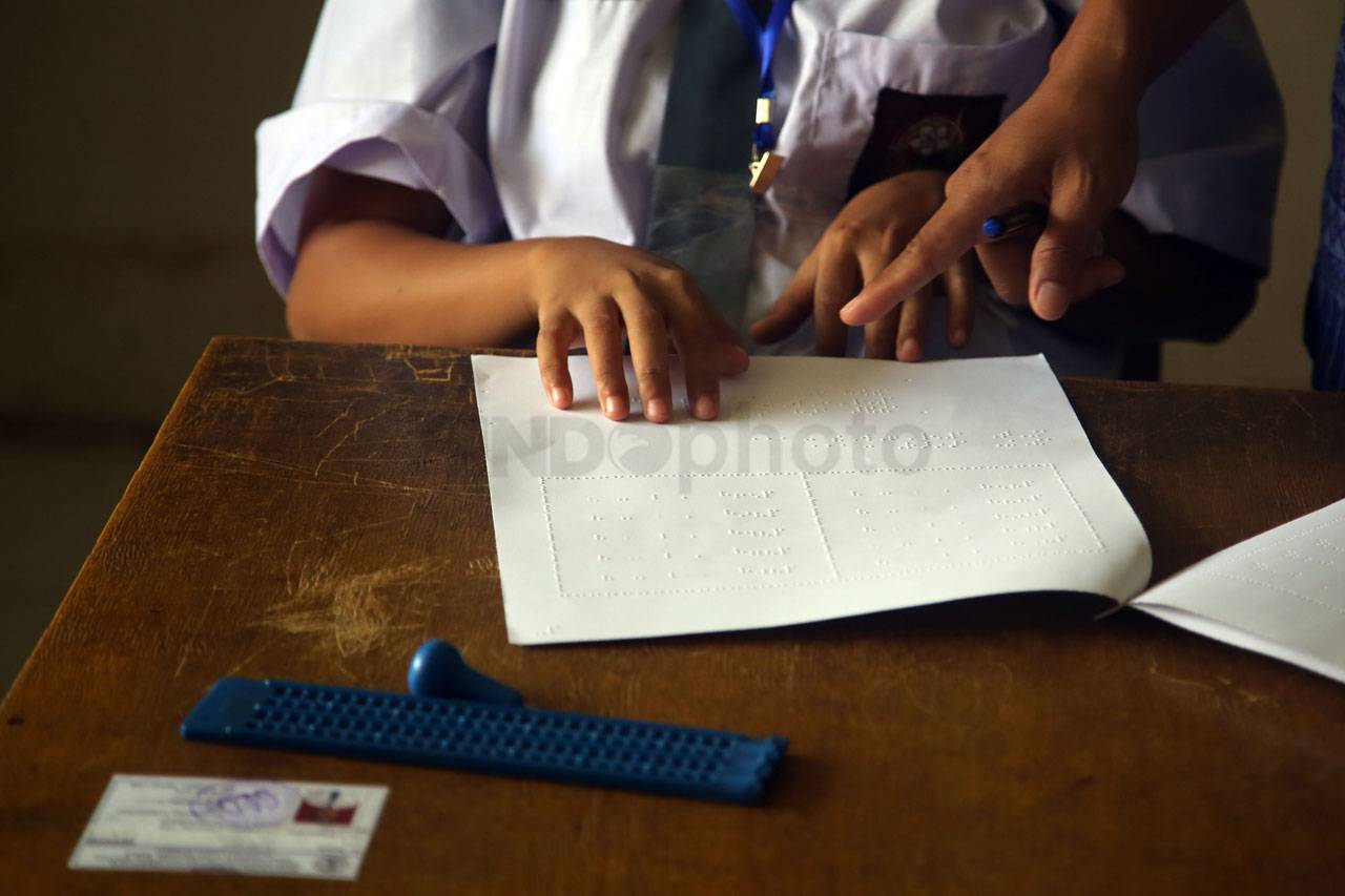 Ujian Nasional Siswa...