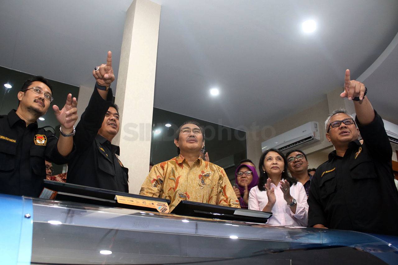 KPU Luncurkan 5 Buku...