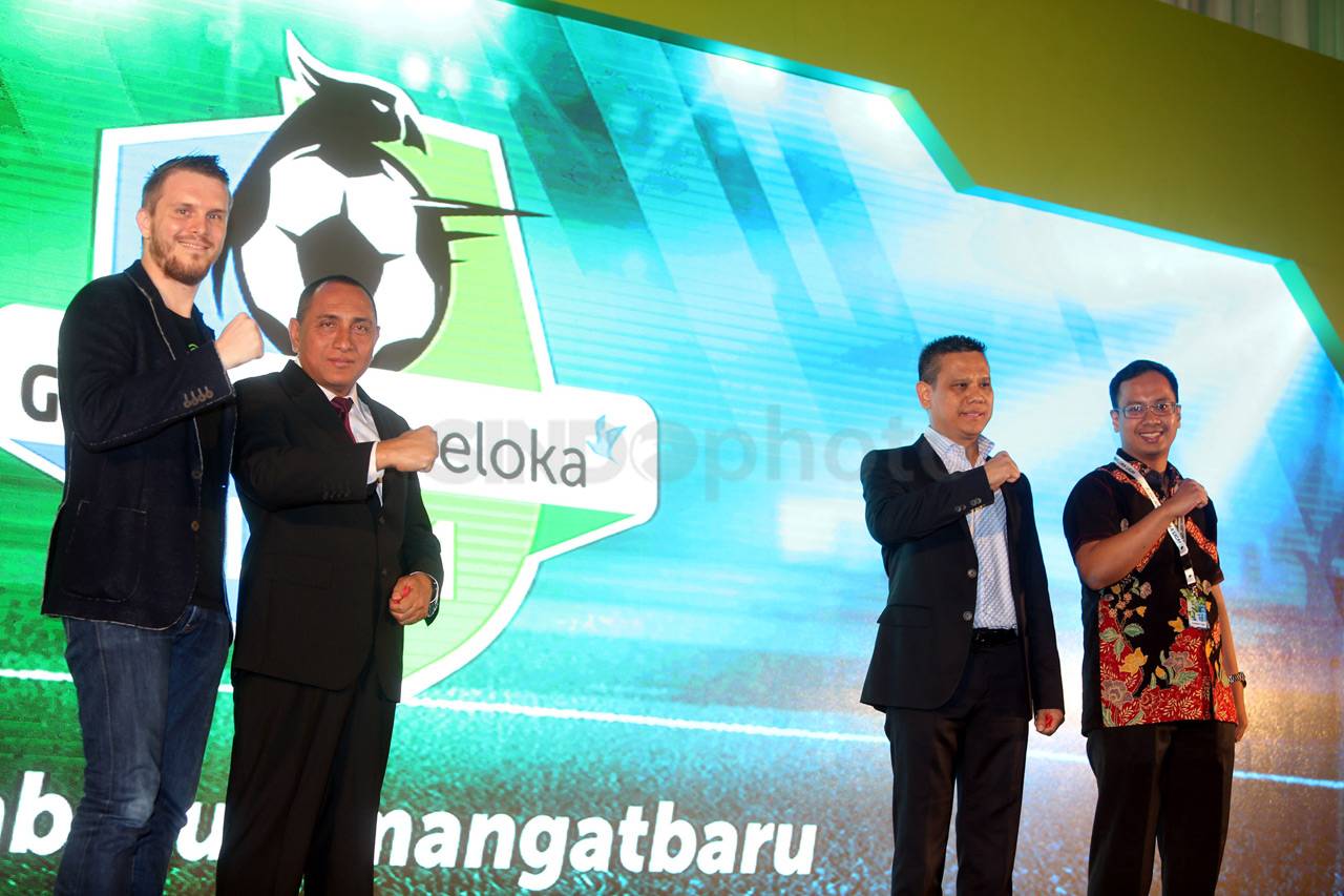 Go-Jek & Traveloka Dukung...