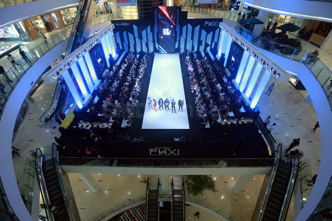 Senayan City Hadirkan...