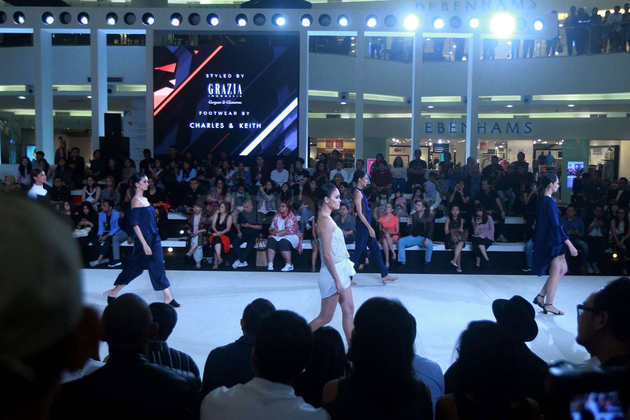 Senayan City Hadirkan...