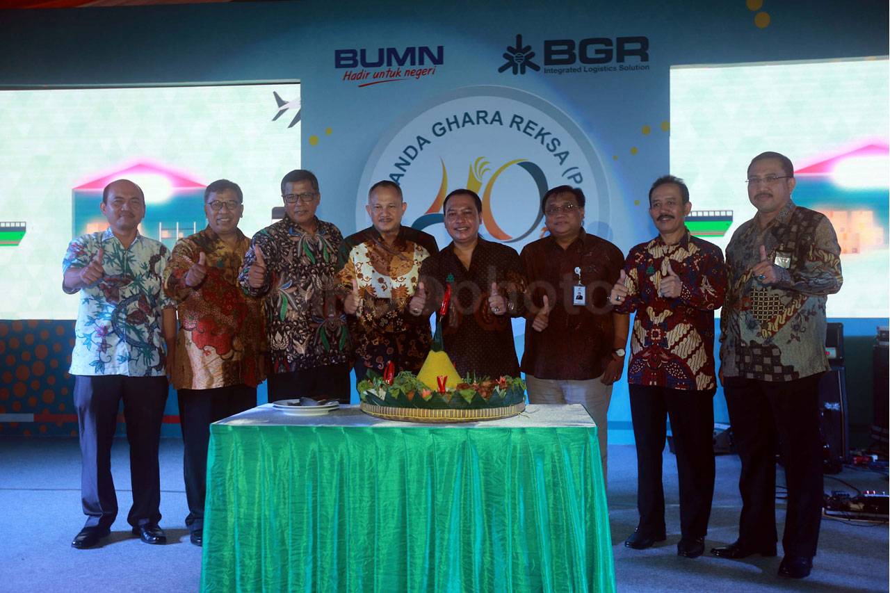 Rayakan Hari Jadi Ke-40,...