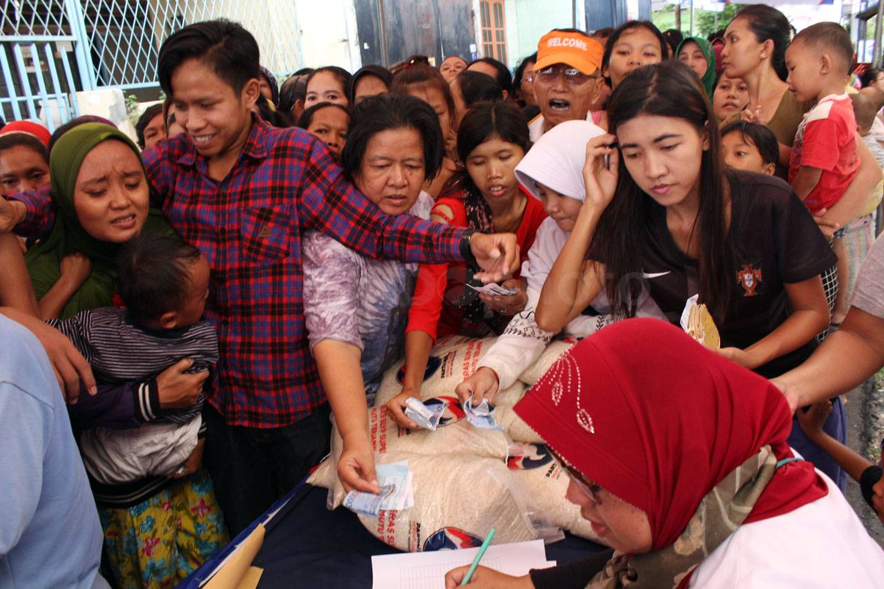 HT Kunjungi Bazar Beras...