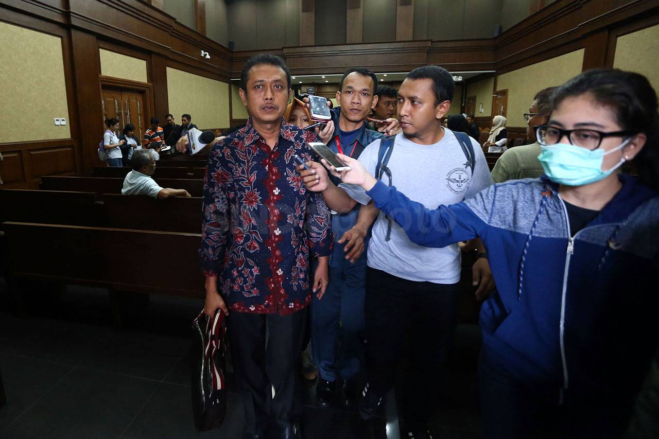 Pegawai Ditjen Pajak...