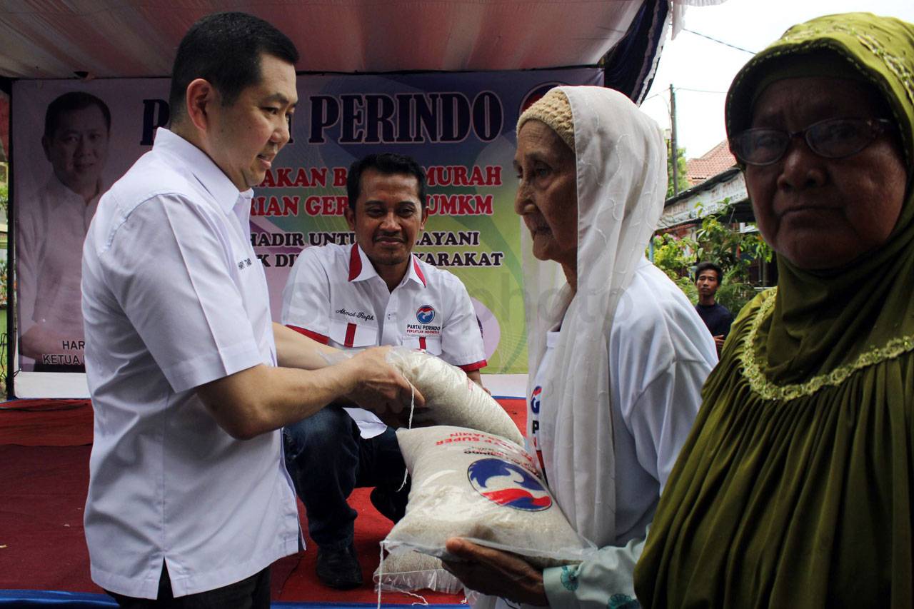 HT Kunjungi Bazar Beras...