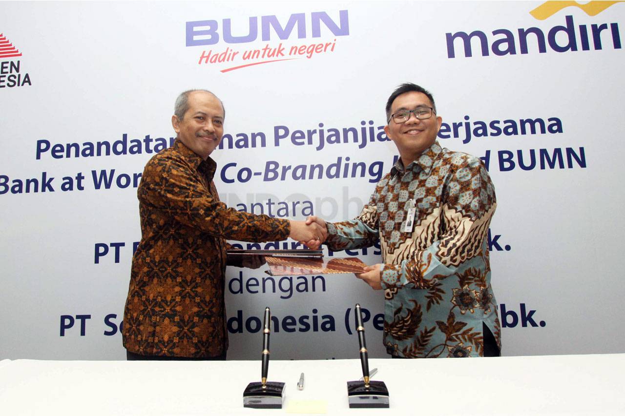 Bank Mandiri dan Semen...